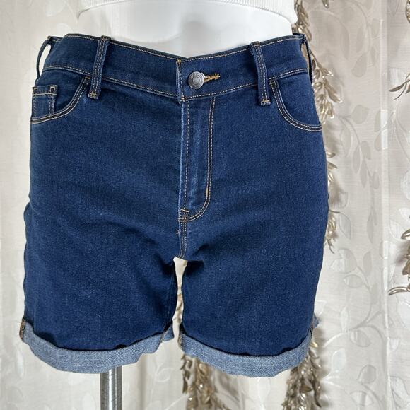 Old Navy Slim Midi Denim Shorts Size 8 Dark Rinse Cuffed Jean Casual‎ Classic - Picture 9 of 12